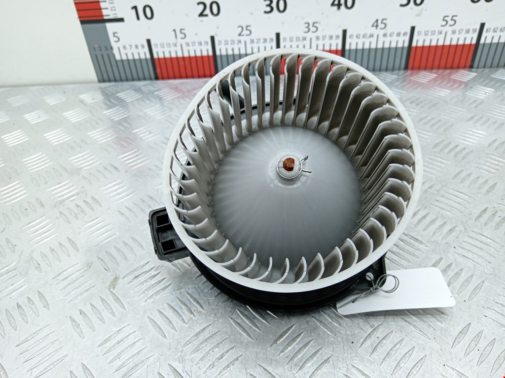 Моторчик (мотор) отопителя салона MAZDA CX-3 2015-н.в.