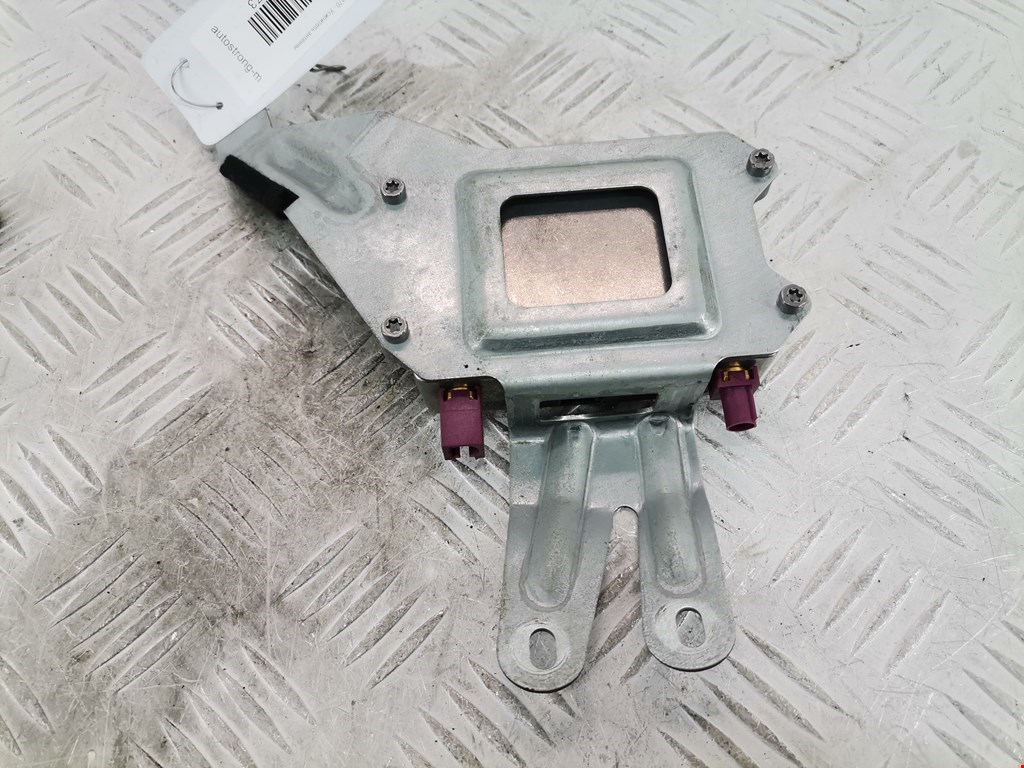 Усилитель антенны AUDI TT 8N 1998-2006