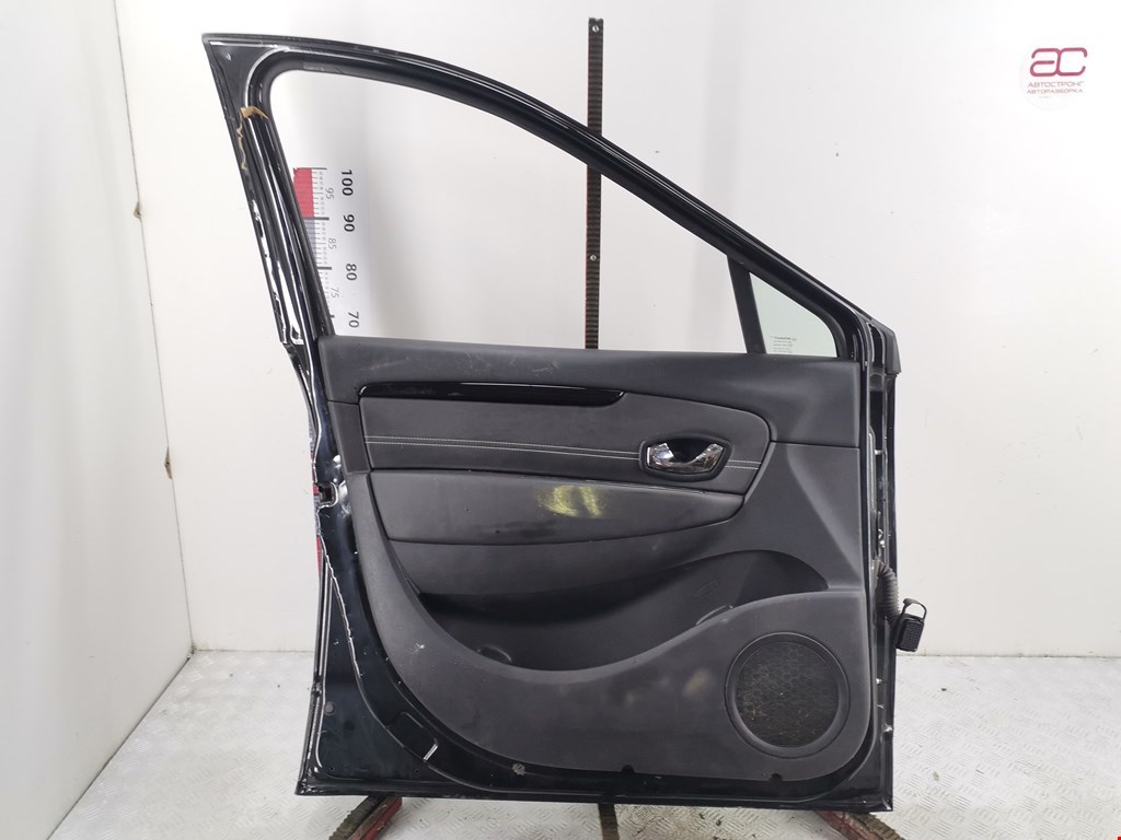 Дверь передняя левая RENAULT Scenic III 2010-2015