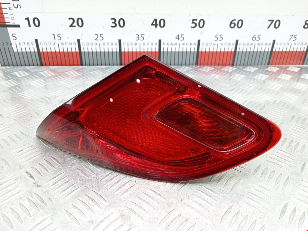 Фонарь задний внутренний правый OPEL Astra J 2009-2017