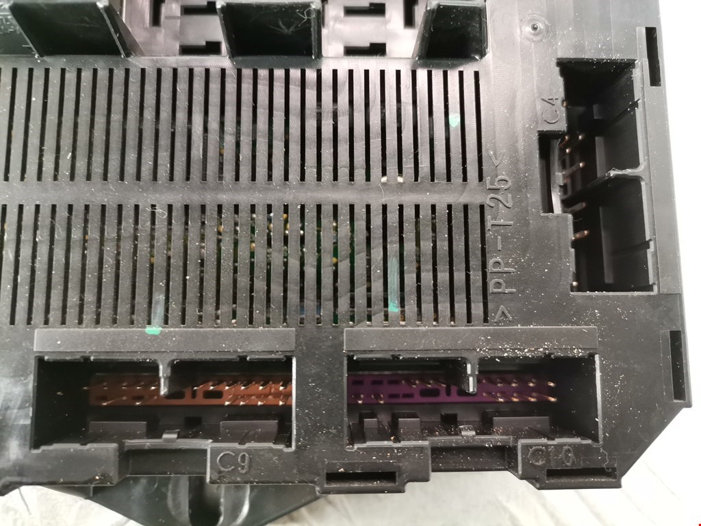 Датчик уровня в бачок омывателя JAGUAR XF X250 2007-2015