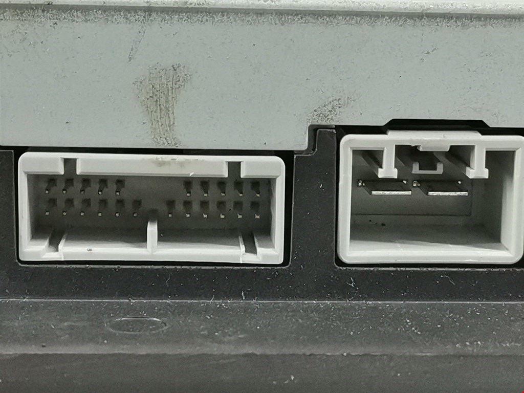 Усилитель акустической системы JAGUAR XF X250 2007-2015