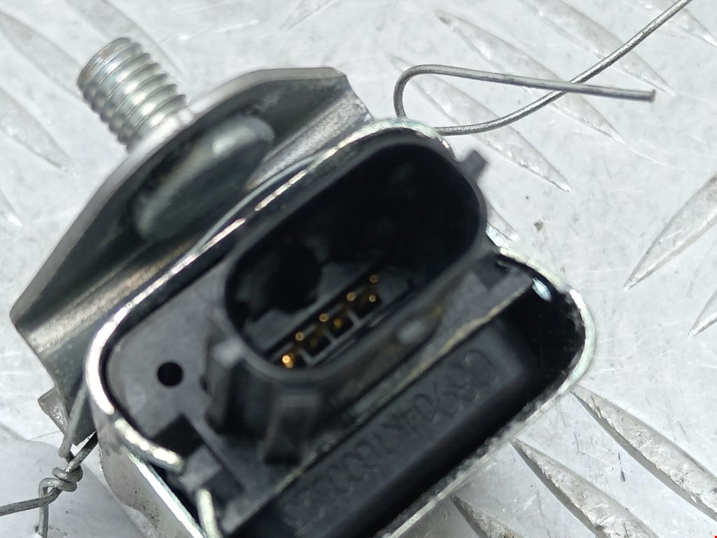 Датчик AIR BAG (подушек безопасности) TOYOTA Prius II XW20 2003-2012