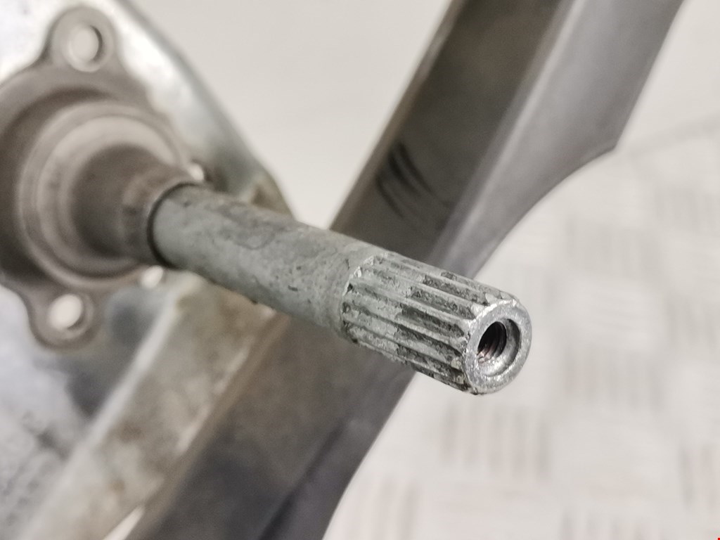 Стеклоподъемник задний левый AUDI A4 B5 1995-2001