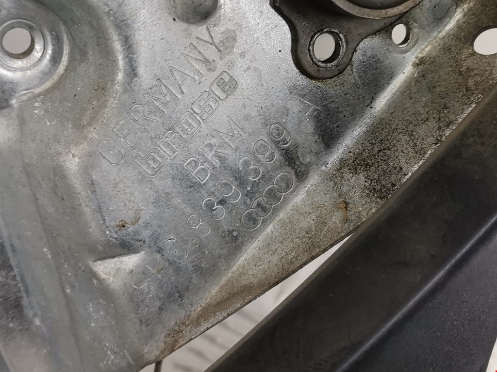 Стеклоподъемник задний левый AUDI A4 B5 1995-2001
