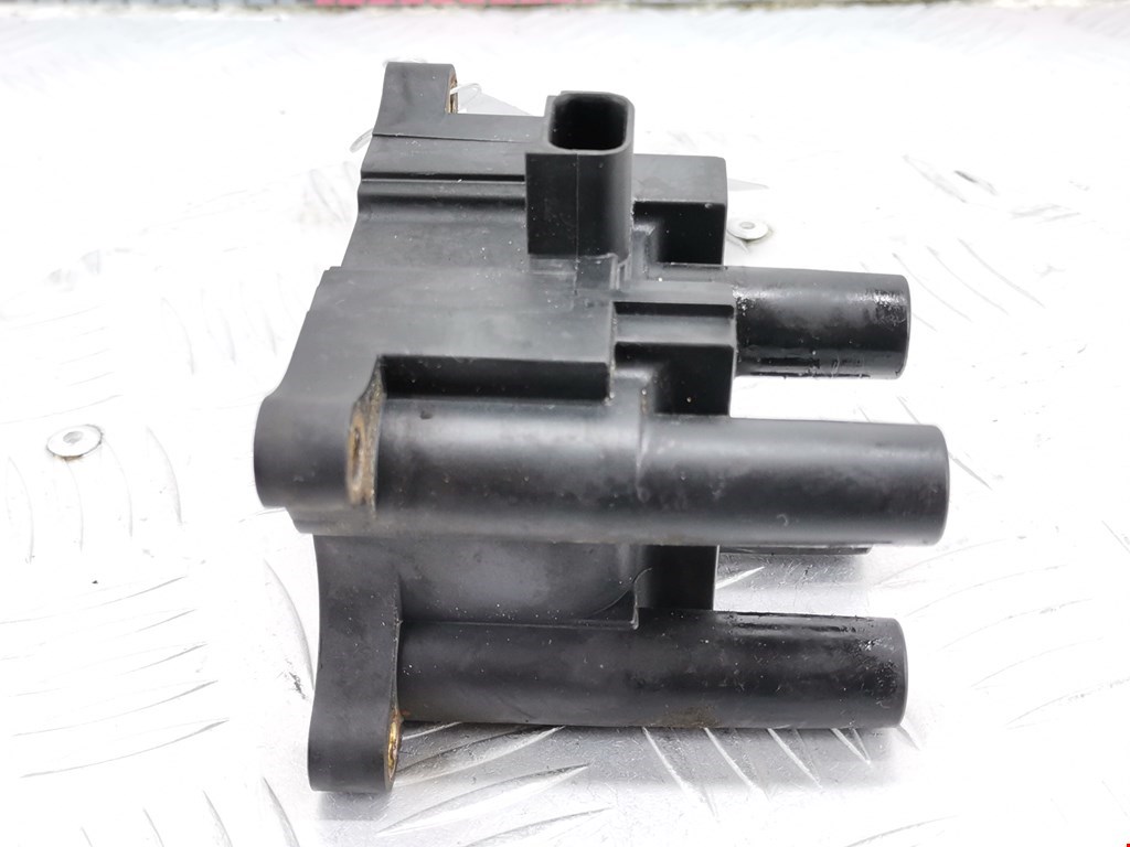 Катушка зажигания FORD Fiesta 2008-2012