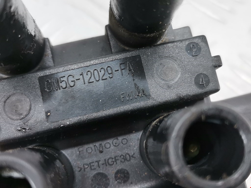 Катушка зажигания FORD Fiesta 2008-2012