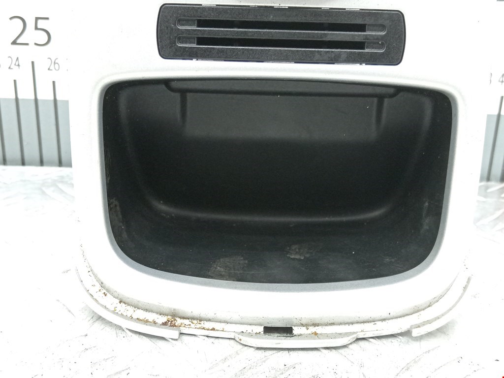 Накладка декоративная FORD Fiesta 2008-2012