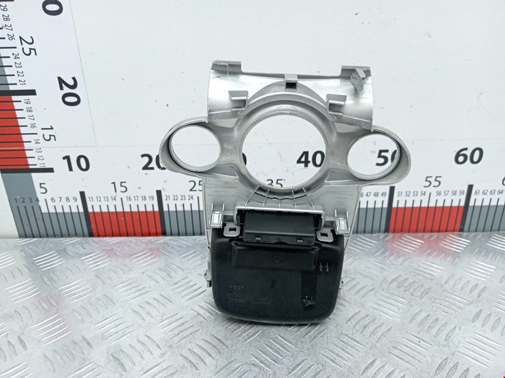 Накладка декоративная FORD Fiesta 2008-2012