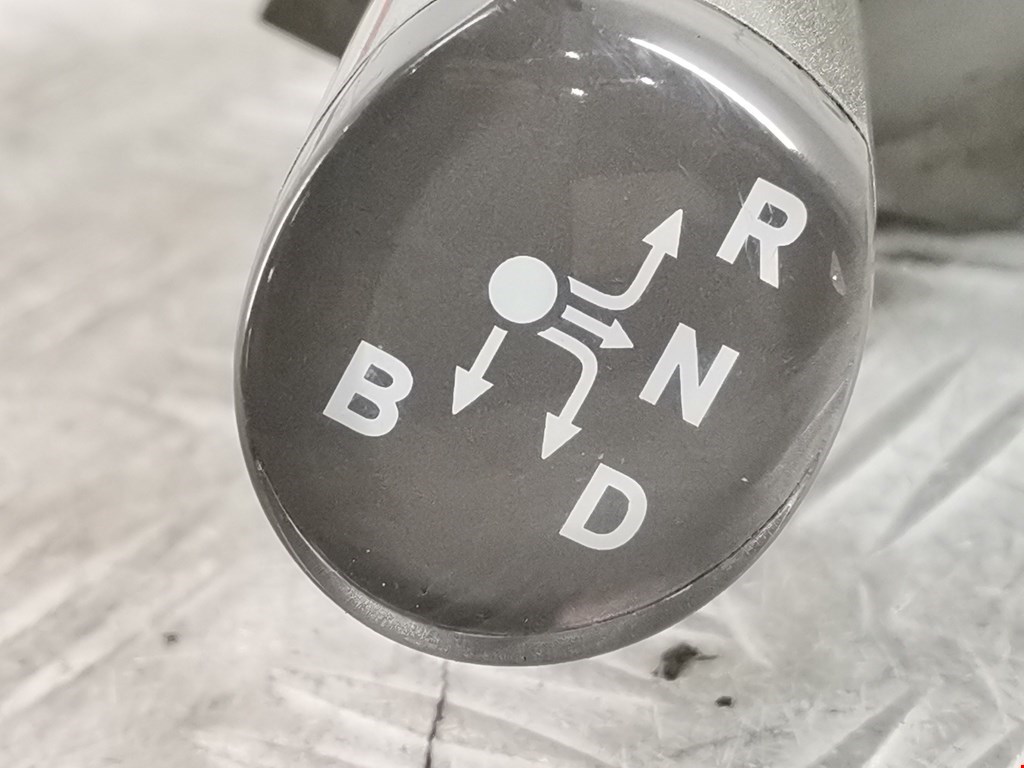 Кулиса (селектор) АКПП/МКПП в салоне TOYOTA Prius II XW20 2003-2012