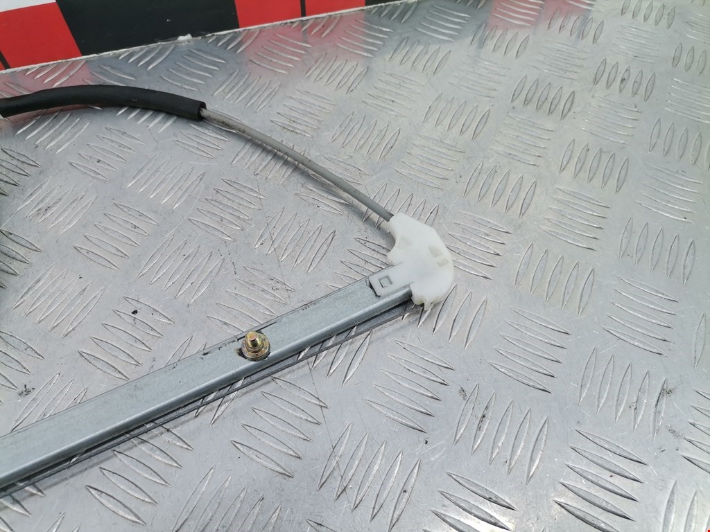 Стеклоподъемник задний правый MAZDA Mazda 5 CR 2005-2010