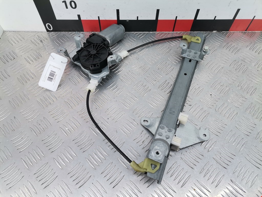 Стеклоподъемник задний правый NISSAN Qashqai J10 2006-2013