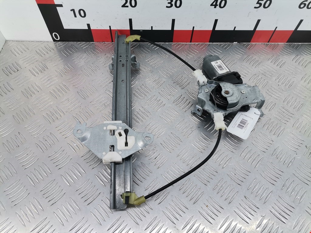 Стеклоподъемник задний правый NISSAN Qashqai J10 2006-2013