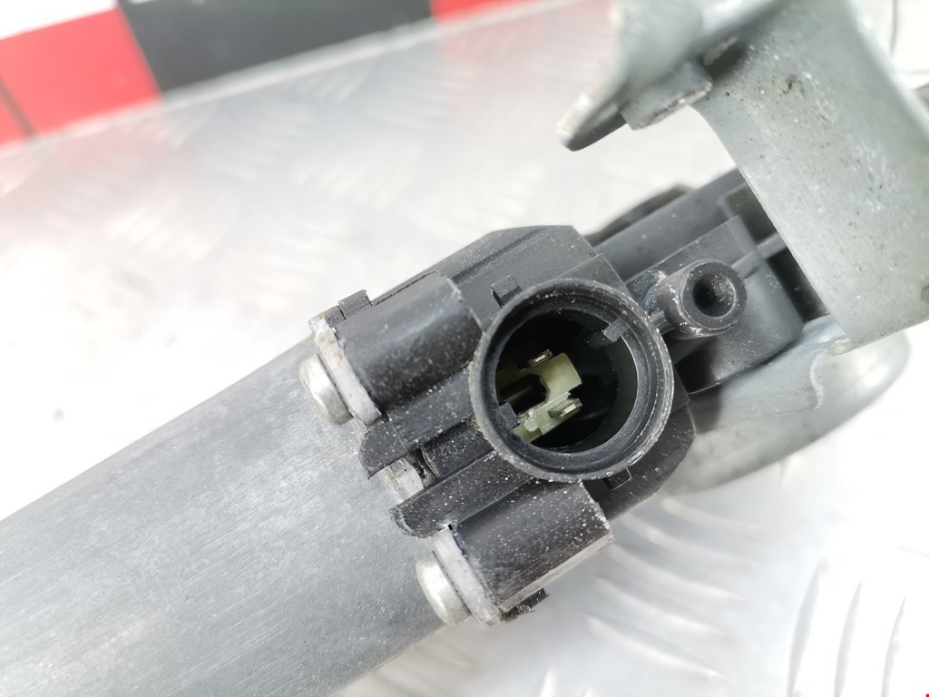 Стеклоподъемник задний правый NISSAN Qashqai J10 2006-2013