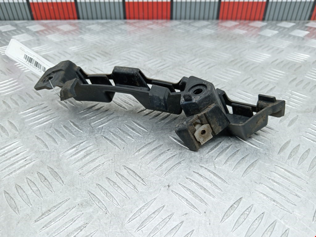 Кронштейн переднего бампера правый LAND ROVER Range Rover Sport 2005-2013