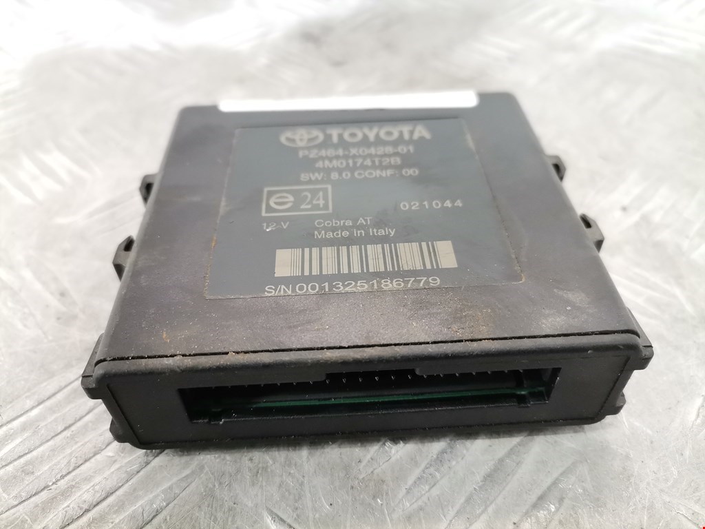 Блок управления парктрониками TOYOTA RAV 4 XA30 2006-2012