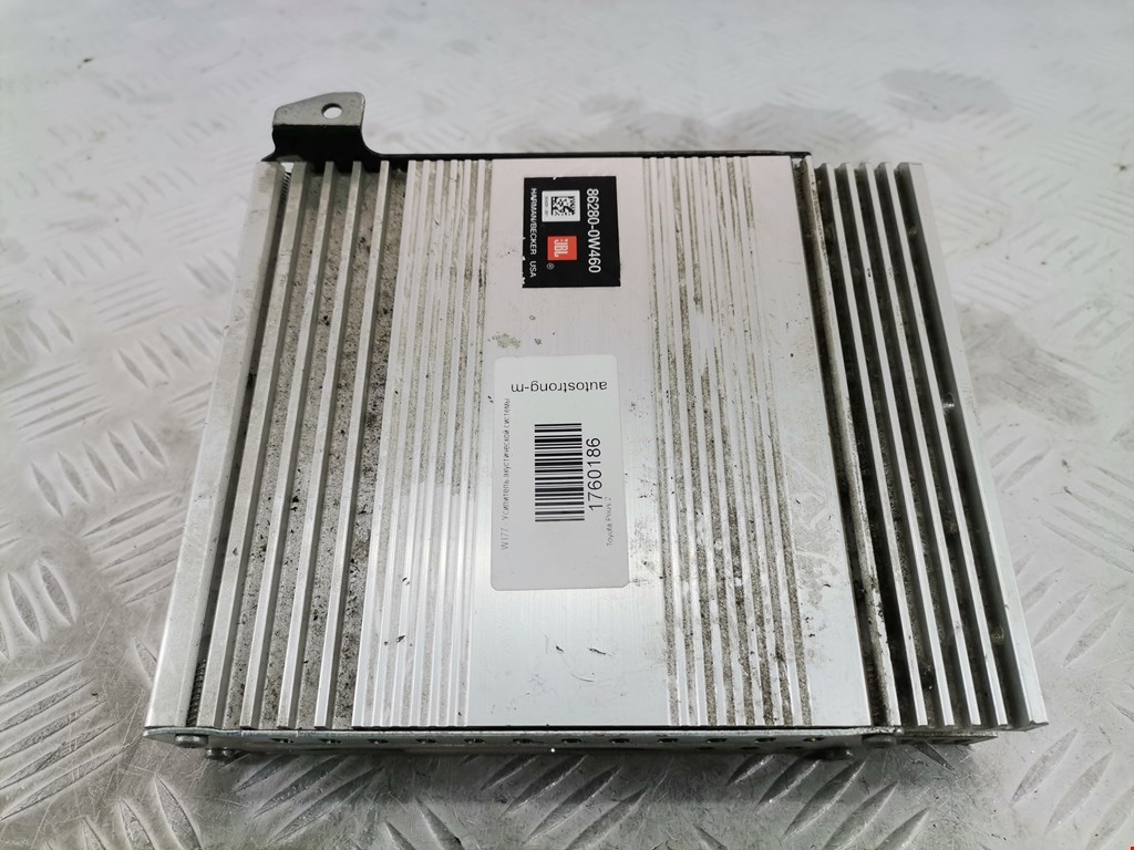 Усилитель акустической системы TOYOTA Prius II XW20 2003-2012