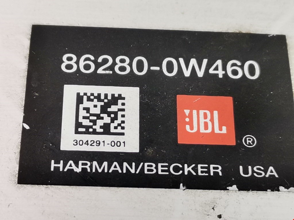 Усилитель акустической системы TOYOTA Prius II XW20 2003-2012