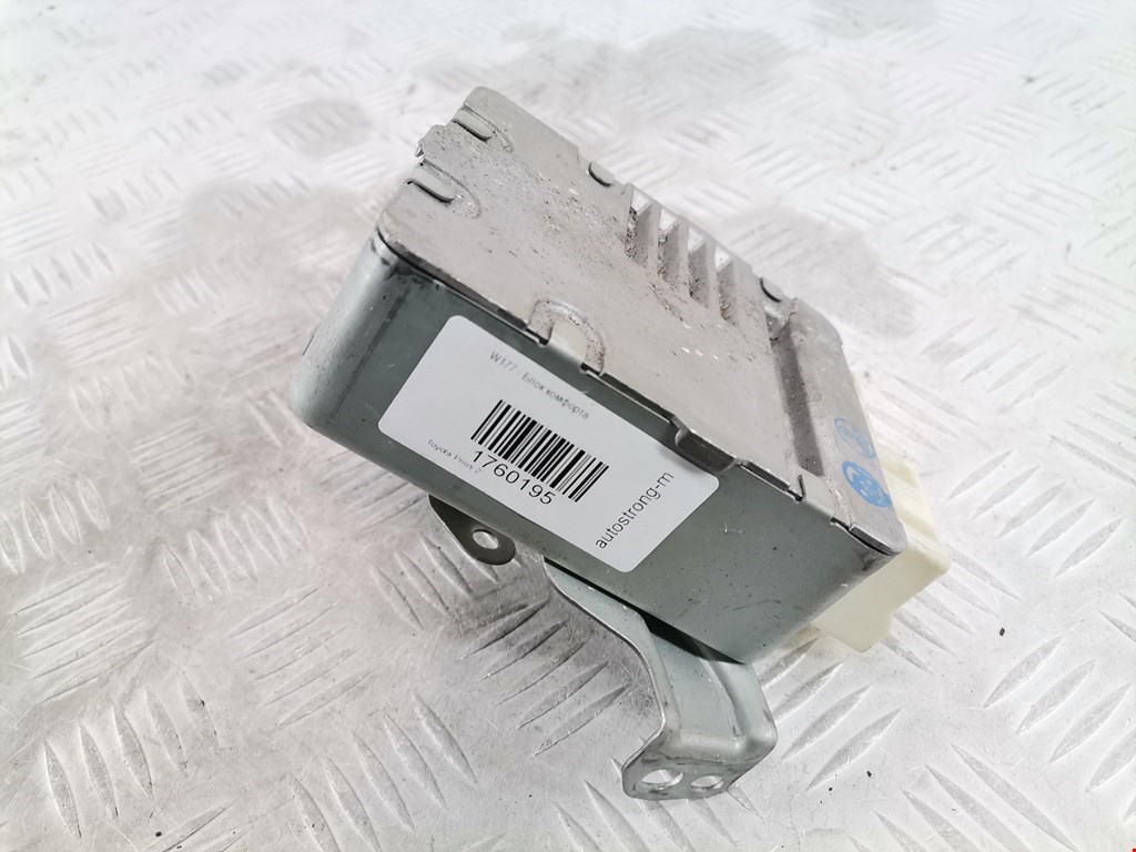 Блок комфорта TOYOTA Prius II XW20 2003-2012