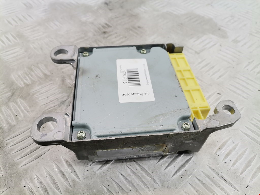 Блок управления AIR BAG TOYOTA Prius II XW20 2003-2012