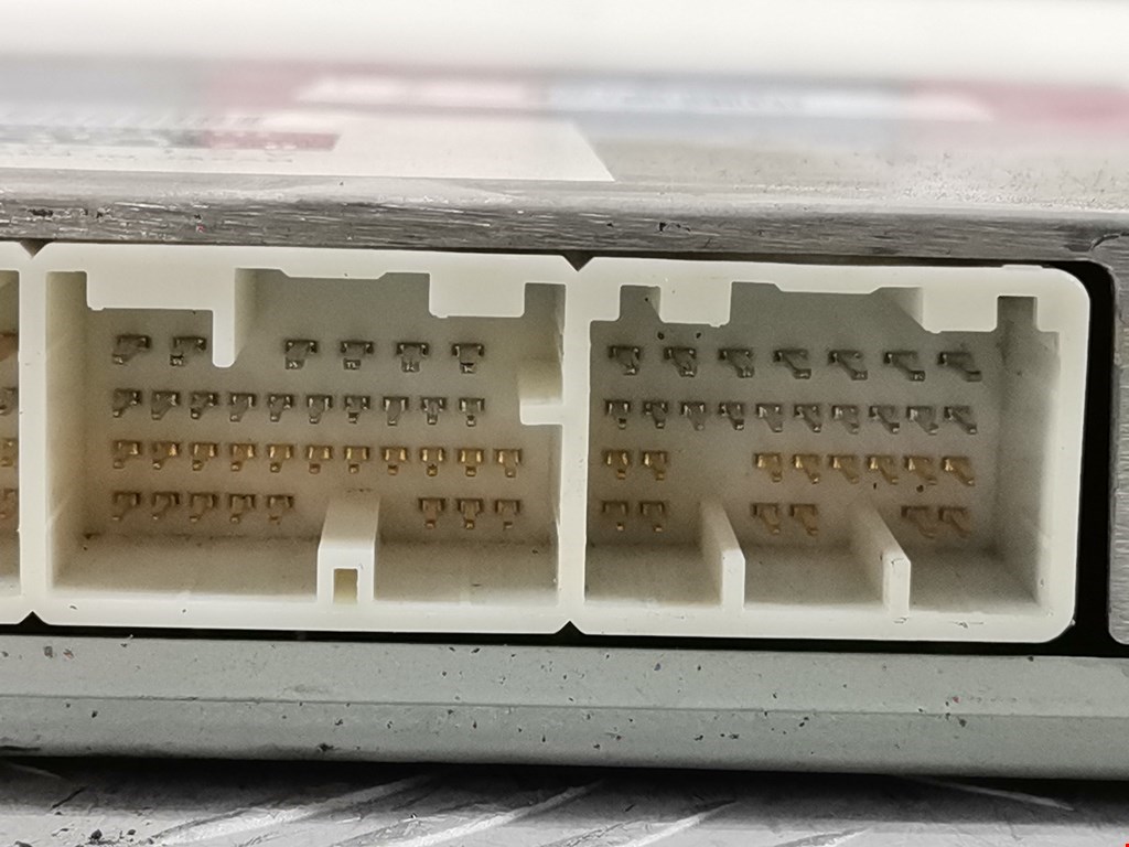 Блок управления двигателя (ЭБУ) TOYOTA Prius II XW20 2003-2012