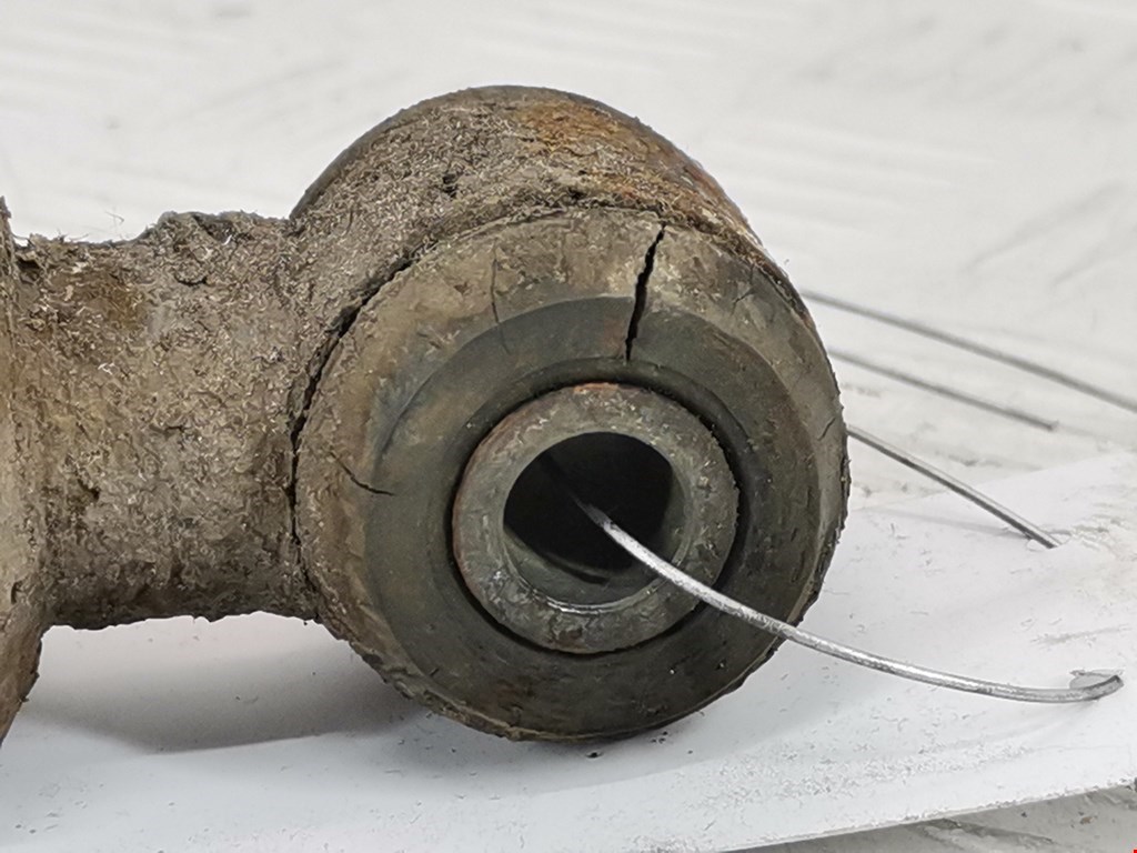 Амортизатор передний левый MERCEDES-BENZ C-Class C-klasse W202 1993-2000