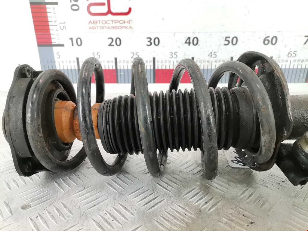 Амортизатор передний правый VOLKSWAGEN Touran 2003-2010