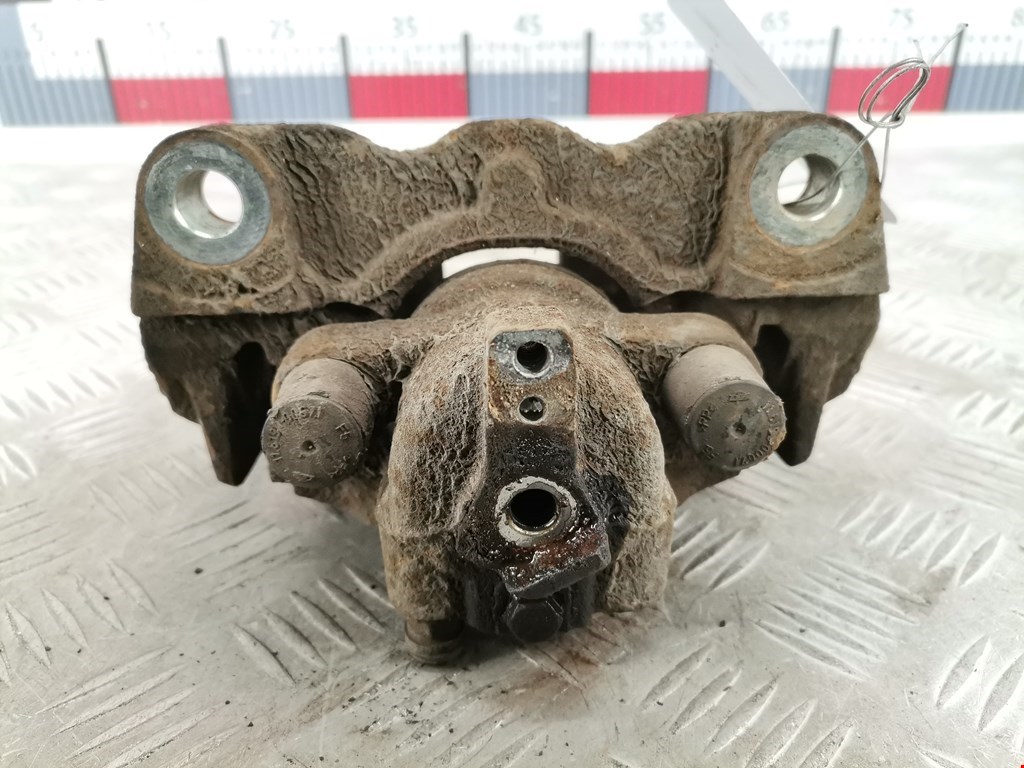 Суппорт задний правый VOLKSWAGEN Touareg 2002-2010