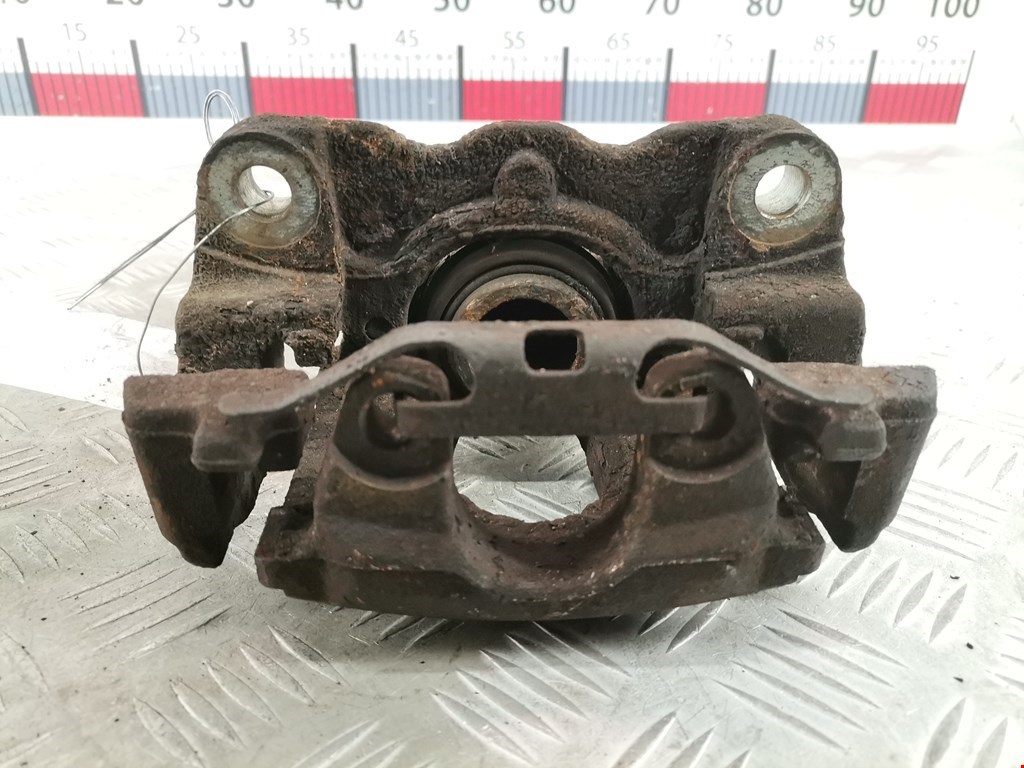 Суппорт задний правый VOLKSWAGEN Touareg 2002-2010