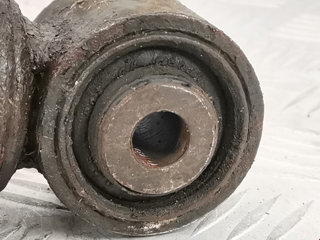 Амортизатор задний левый VOLKSWAGEN Touareg 2002-2010