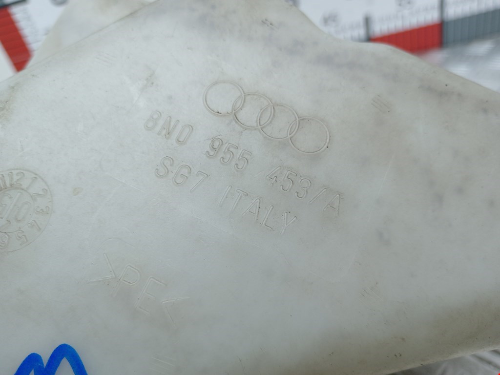 Бачок омывателя AUDI TT 8N 1998-2006