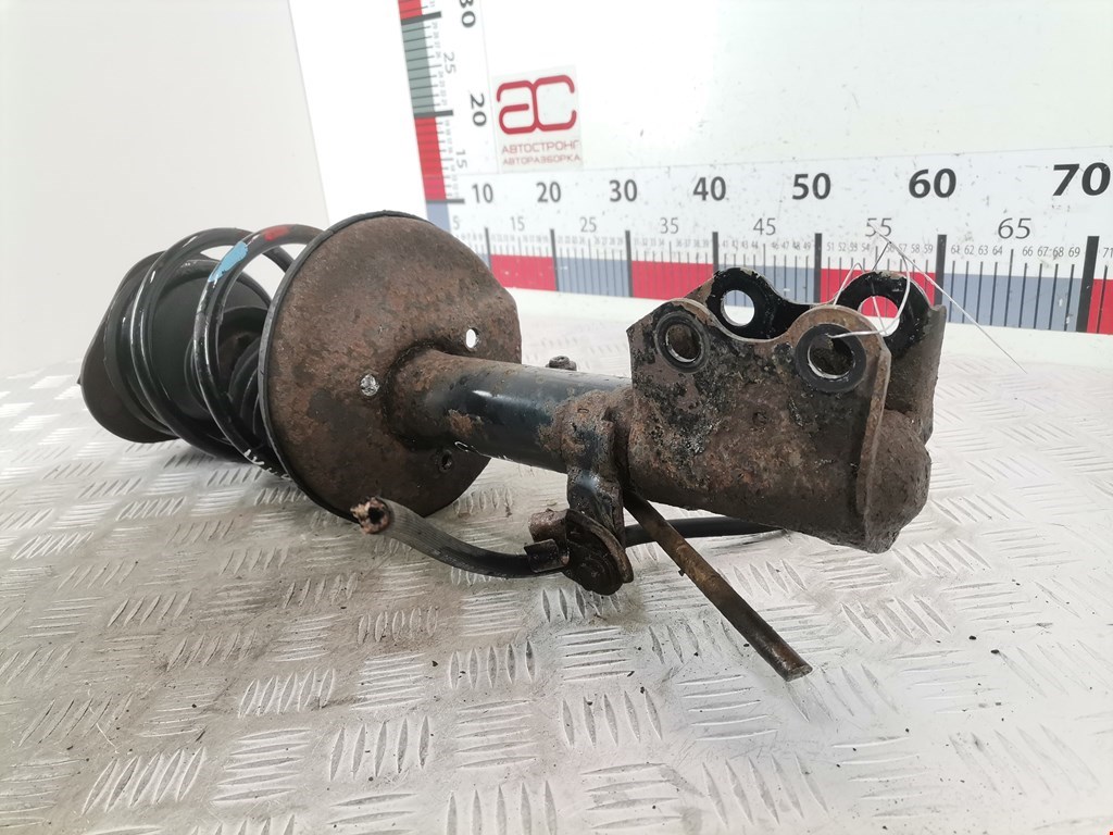 Амортизатор передний левый TOYOTA Prius II XW20 2003-2012