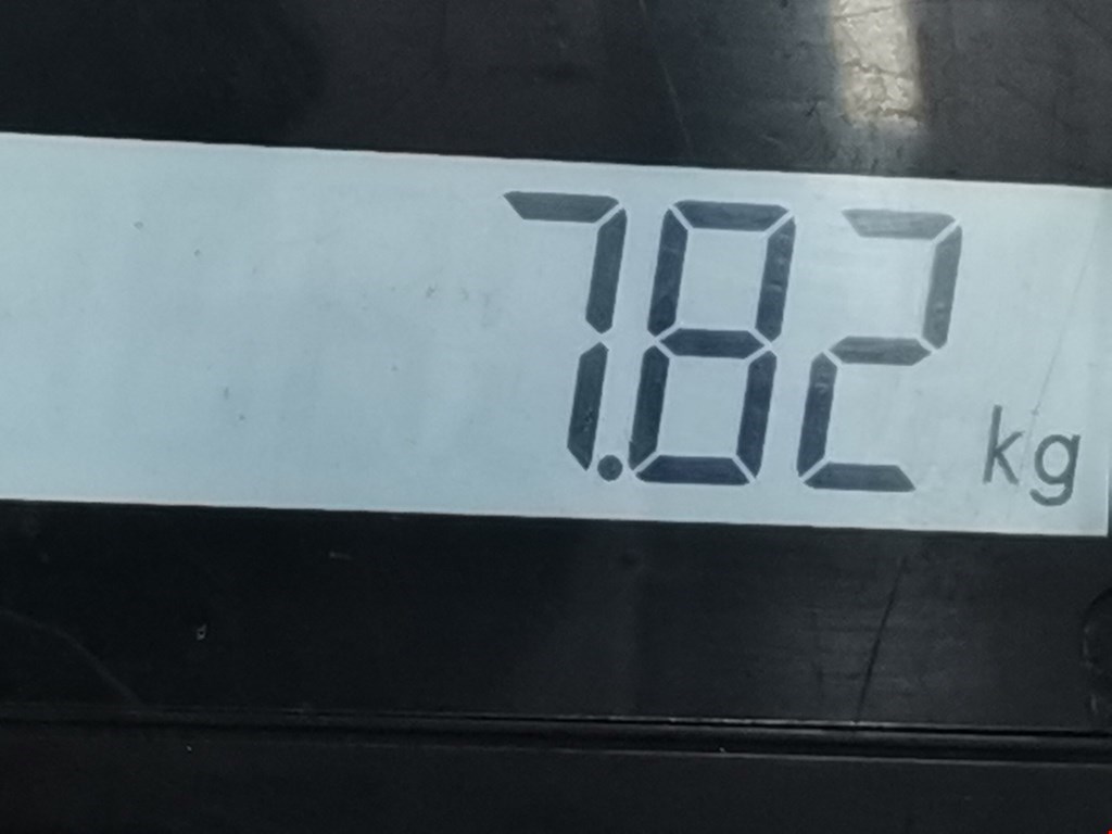 Амортизатор передний левый TOYOTA Prius II XW20 2003-2012