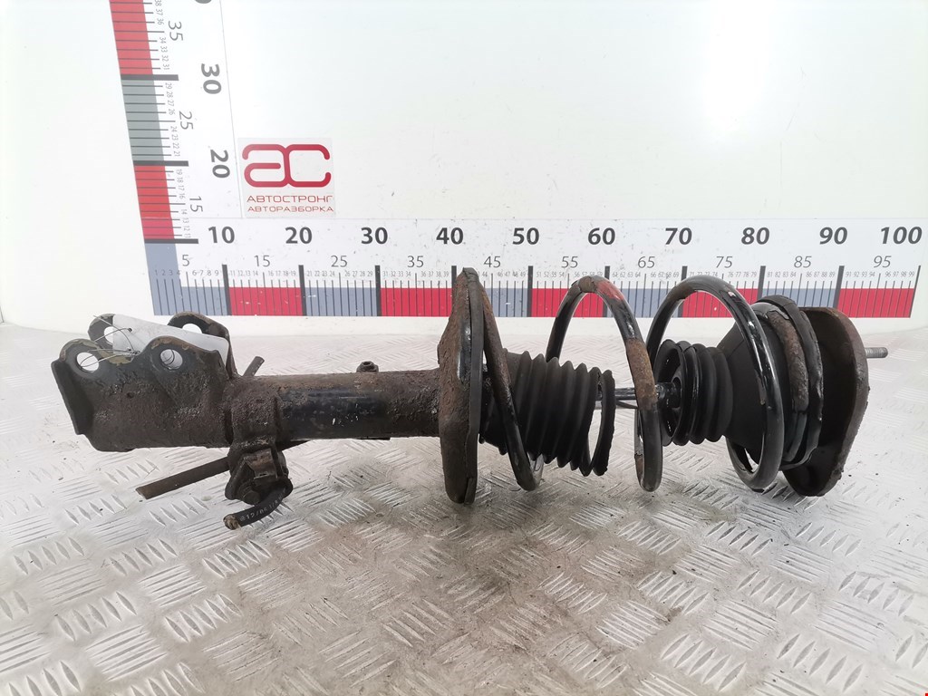 Амортизатор передний правый TOYOTA Prius II XW20 2003-2012