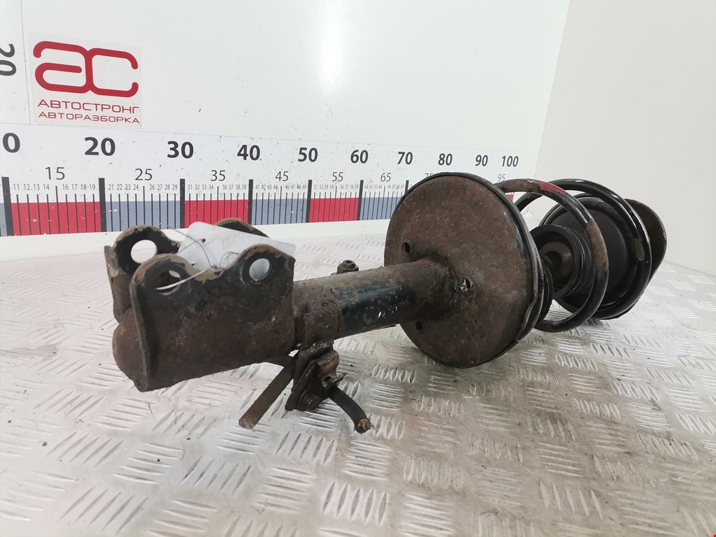 Амортизатор передний правый TOYOTA Prius II XW20 2003-2012