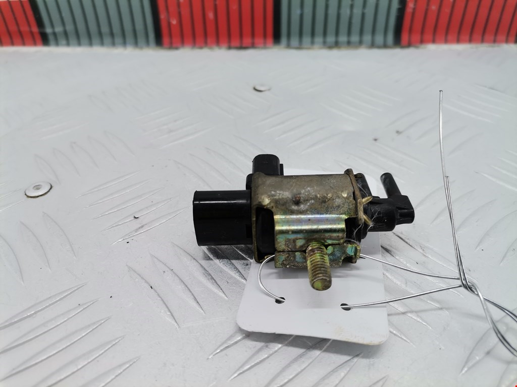 Клапан воздушного фильтра Ford Focus 2 (2004-2011)