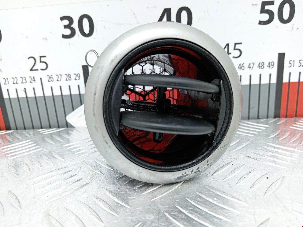 Дефлектор воздушный NISSAN Note E11 2005-2014