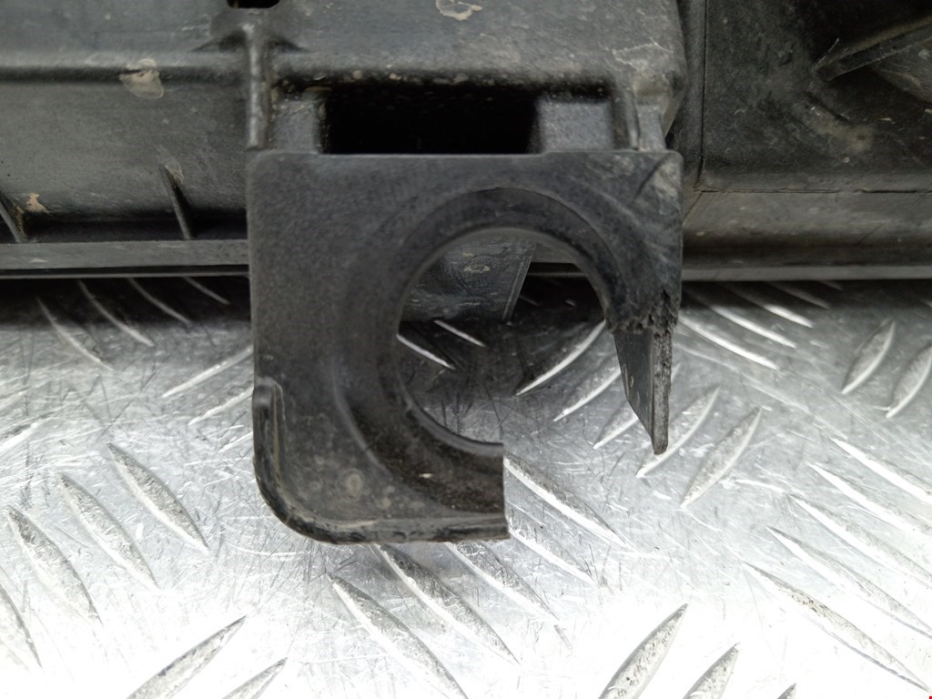 Корпус воздушного фильтра VOLKSWAGEN Golf V 2003-2009