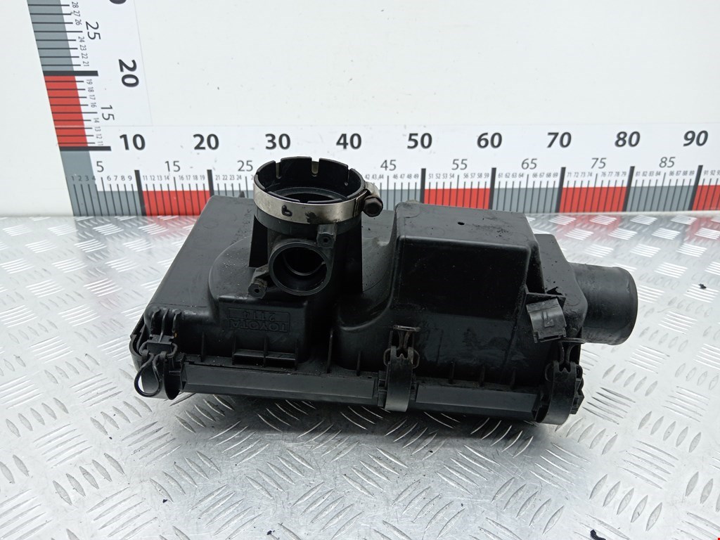 Корпус воздушного фильтра TOYOTA Prius II XW20 2003-2012