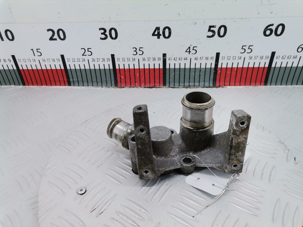 Тройник системы охлаждения FORD Focus I 1998-2005