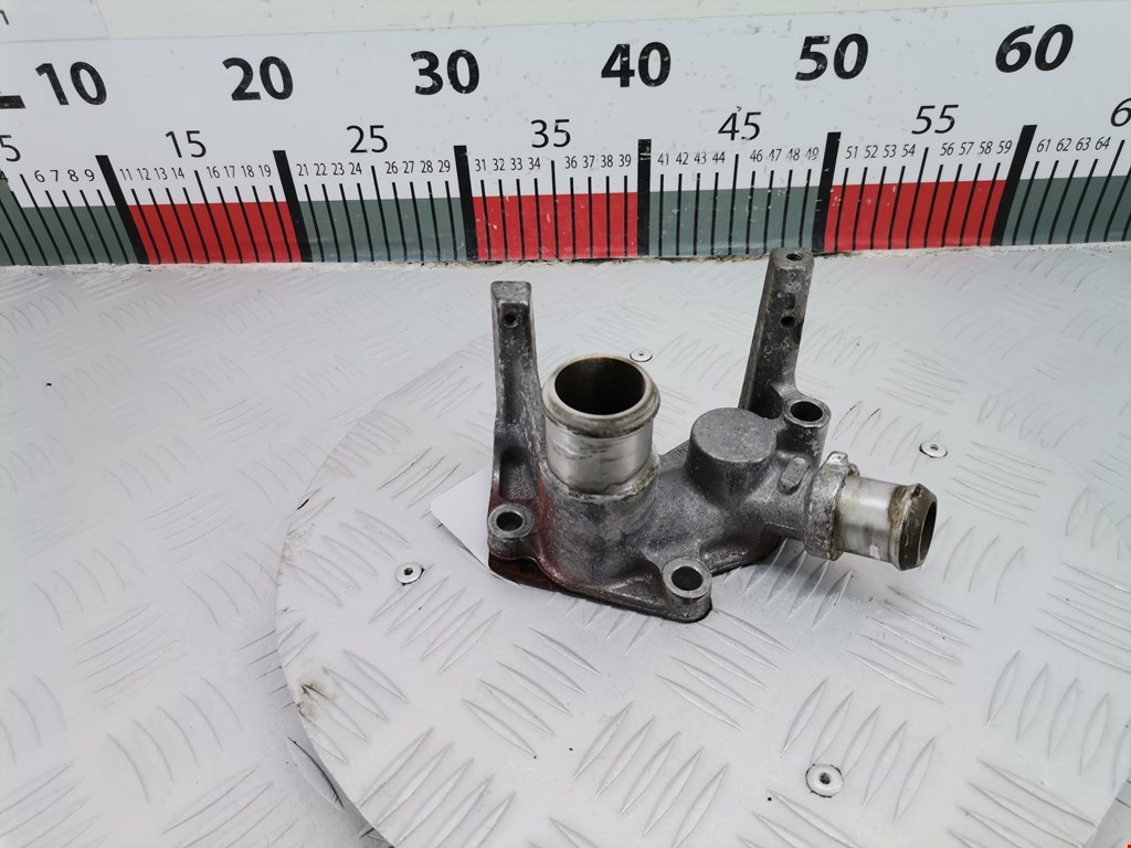 Тройник системы охлаждения FORD Focus I 1998-2005