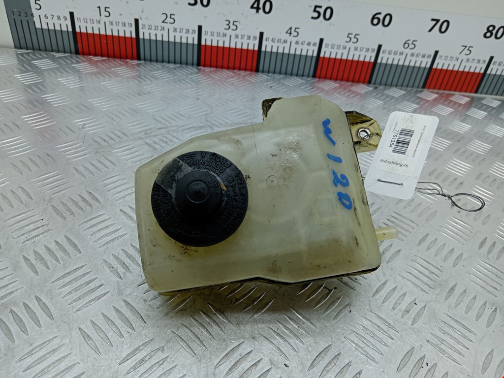 Бачок главного тормозного цилиндра TOYOTA Prius II XW20 2003-2012