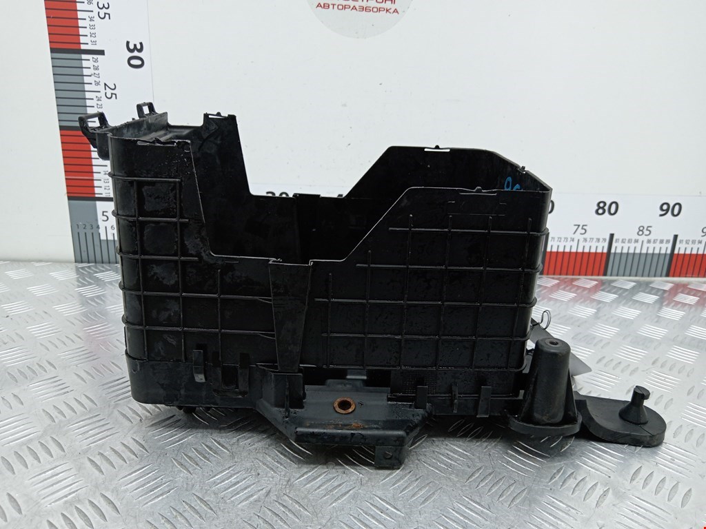 Крепление АКБ (корпус/подставка) VOLKSWAGEN Golf V 2003-2009