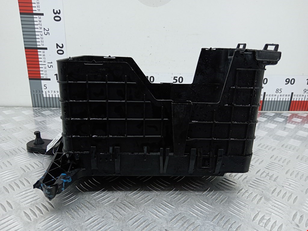 Крепление АКБ (корпус/подставка) VOLKSWAGEN Golf V 2003-2009