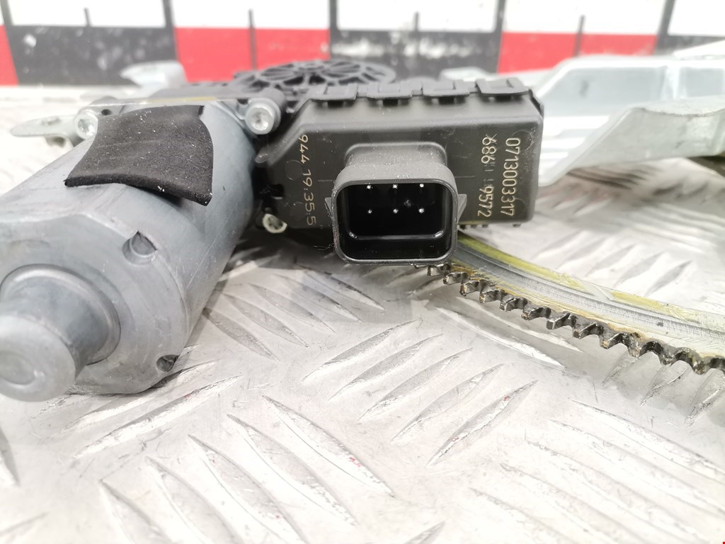 Стеклоподъемник передний правый OPEL Astra H/Family 2004-2015