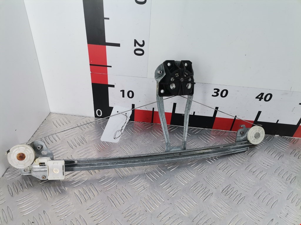 Стеклоподъемник задний левый MERCEDES-BENZ C-Class C-klasse W202 1993-2000