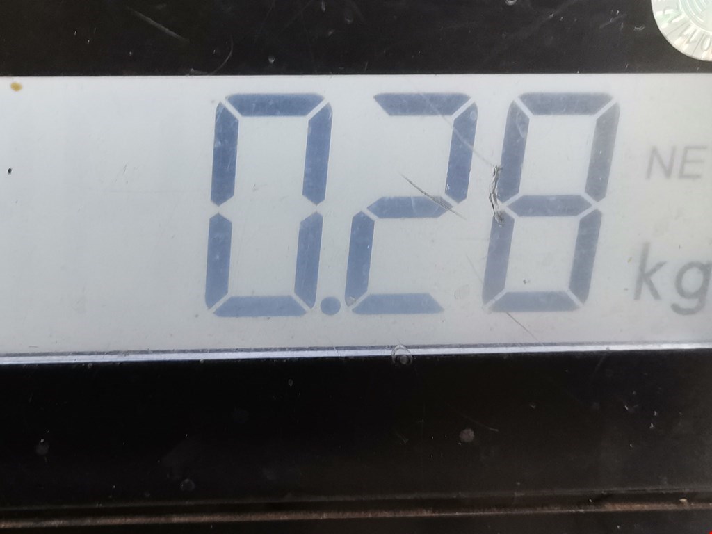 Кронштейн заднего бампера центральный FORD Fiesta 2008-2012