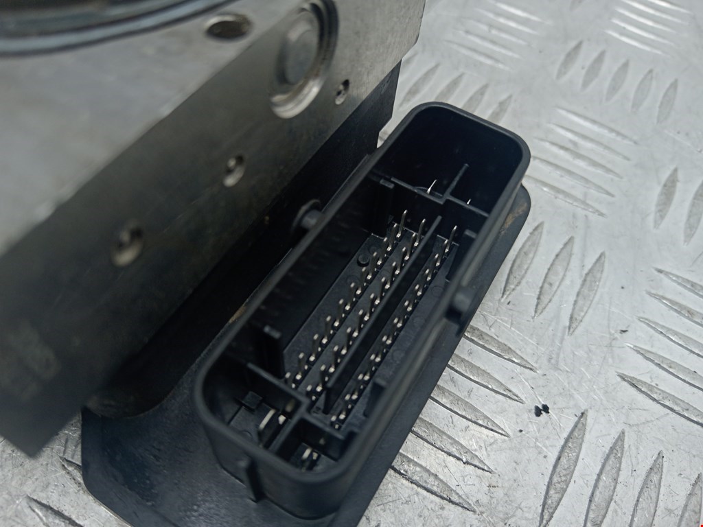 Блок ABS (насос) MAZDA CX-3 2015-н.в.