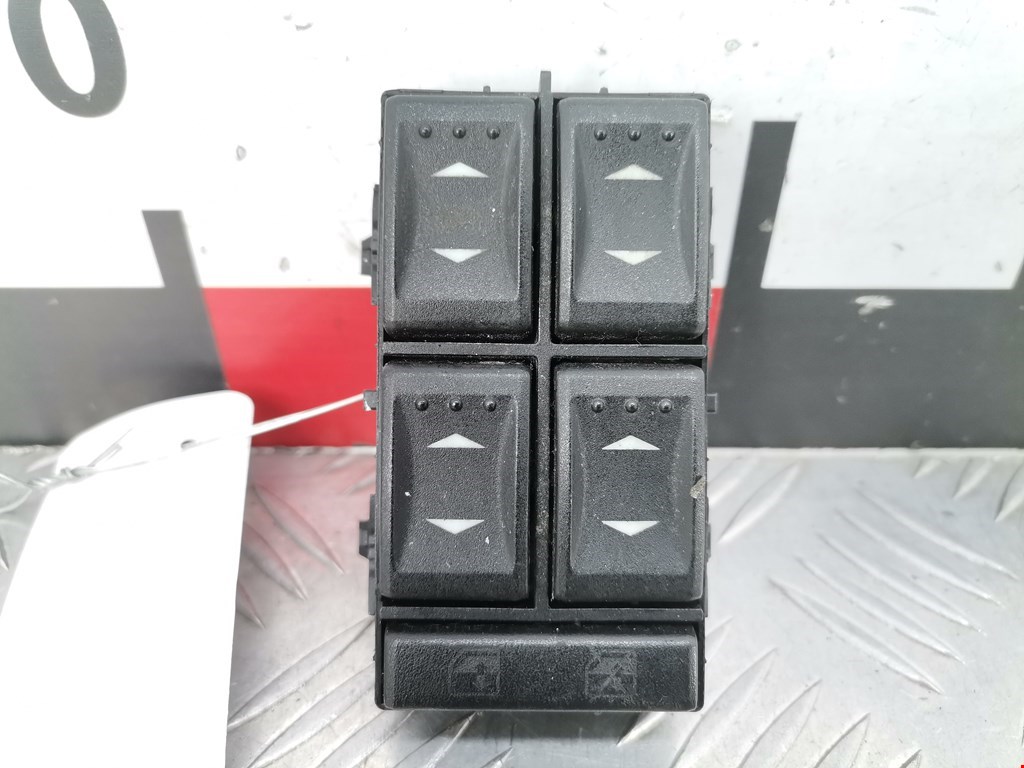 Блок управления стеклоподъемниками FORD Mondeo III 2000-2007