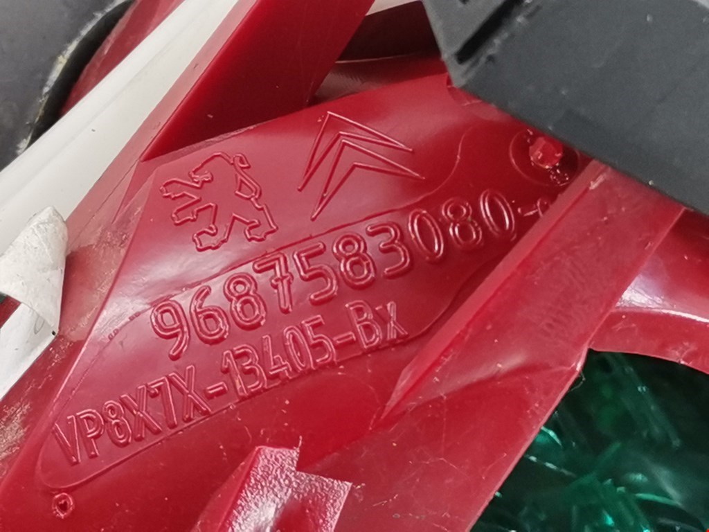 Фонарь задний внутренний левый CITROEN C5 II 2007-2017